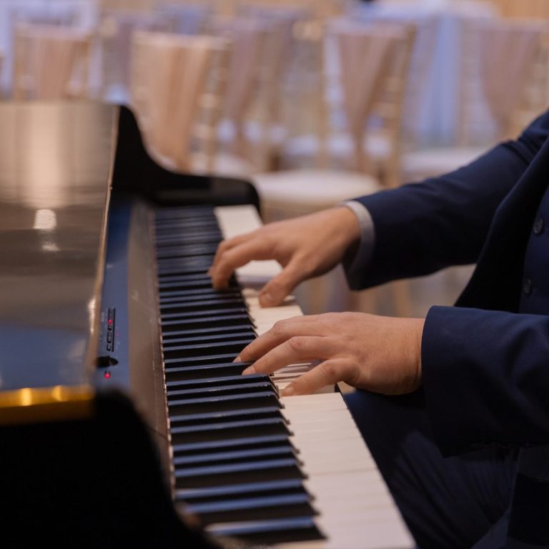Andy Morrison (UK Pianist) performing live at The Orchard, Maidstone